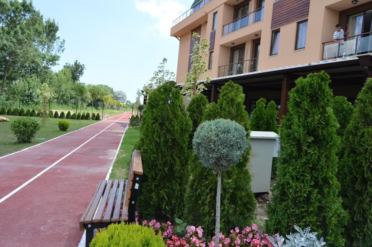 Camp And Pool Hotel Kranevo Buitenkant foto